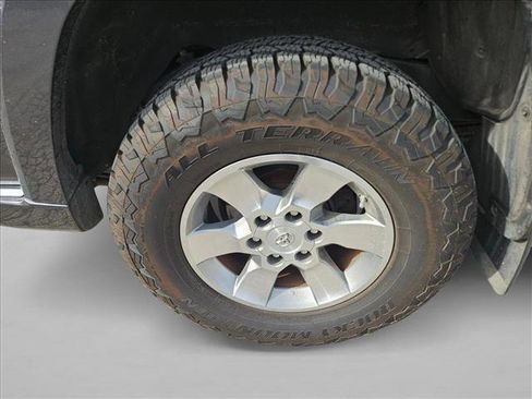 Used 2013 Toyota 4Runner SR5 image 9