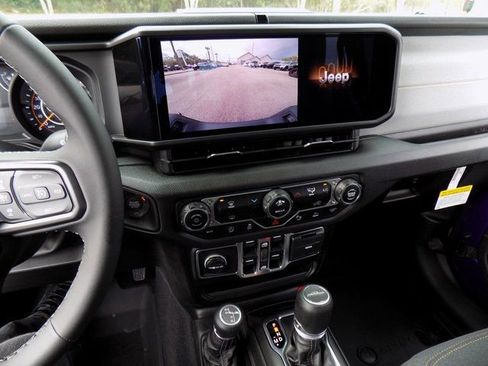 New 2026 Jeep Gladiator Sport AWD/4WD image 16