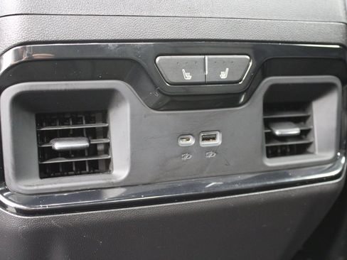 Used 2023 Chevrolet Silverado 1500 ZR2 w/ Technology Package image 11