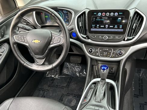 Used 2017 Chevrolet Volt LT w/ Comfort Package image 13