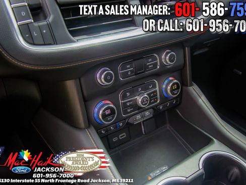 Used 2024 GMC Yukon AT4 w/ Technology Package image 21