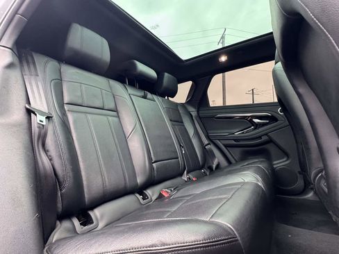 Used 2020 Land Rover Range Rover Evoque SE image 37