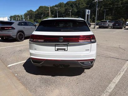 New 2026 Volkswagen Atlas Cross Sport SE