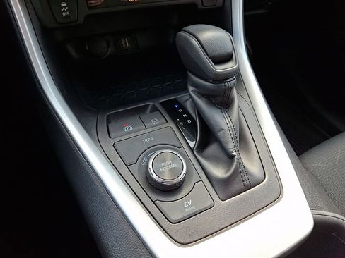 Certified 2025 Toyota RAV4 XLE image 14