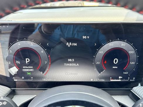 Certified 2025 Nissan Kicks SR FWD image 11