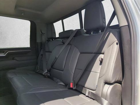 Used 2025 GMC Sierra 2500 SLT w/ SLT Premium Package AWD/4WD image 21