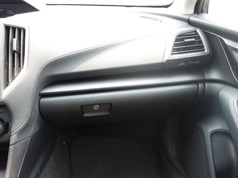 Used 2023 Subaru Impreza 2.0i Premium AWD/4WD image 38