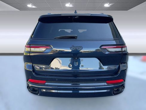 Used 2023 Jeep Grand Cherokee L Summit w/ Advanced Protech Group IV image 10