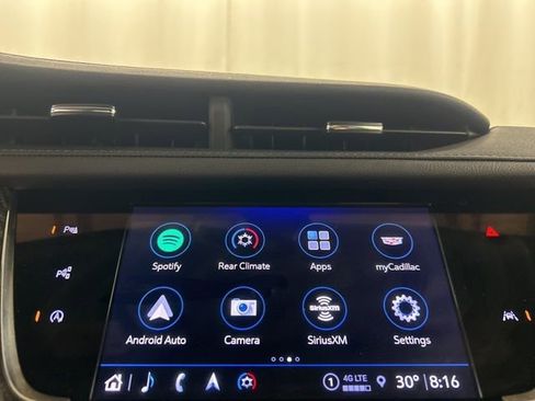 Used 2024 Cadillac XT6 Sport w/ Technology Package image 16