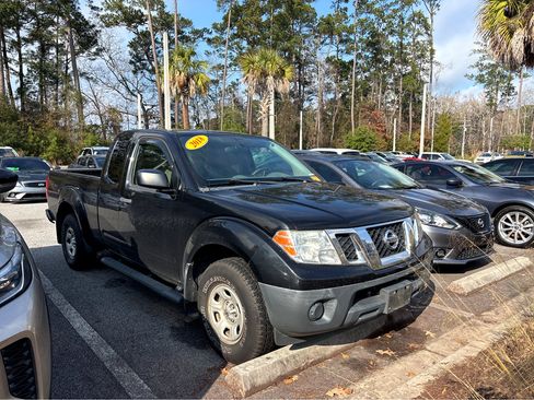 Used 2018 Nissan Frontier S image 25