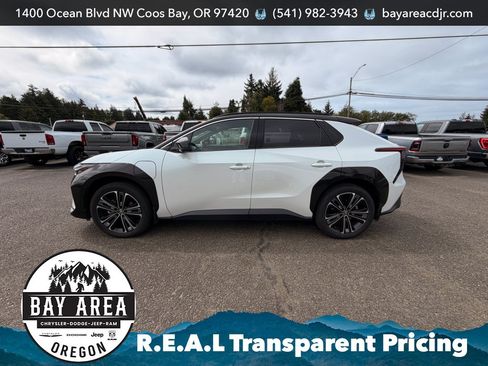 Used 2024 Toyota bZ4X AWD w/ Weather Package image 3