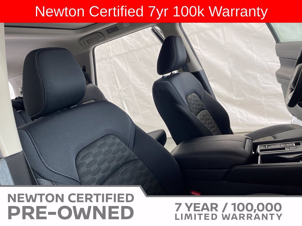 Used 2025 Nissan Pathfinder SV w/ SV Premium Package FWD image 19