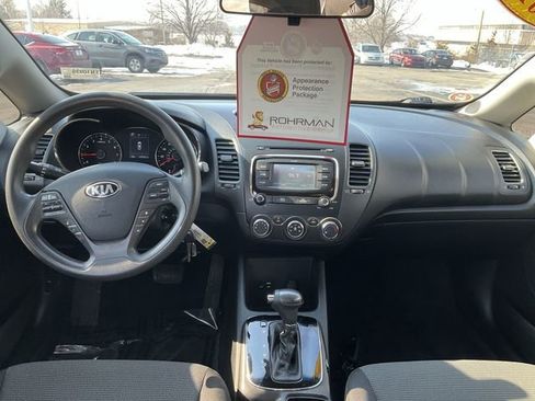 Used 2018 Kia Forte LX w/ LX Rear Camera Package image 10