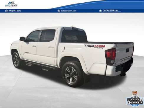 Used 2018 Toyota Tacoma TRD Sport w/ Technology Package AWD/4WD image 3