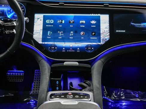 Certified 2023 Mercedes-Benz EQS 580 4MATIC Sedan image 12