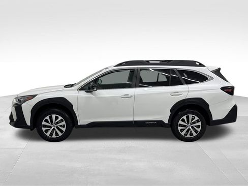 Used 2024 Subaru Outback Premium AWD/4WD image 5