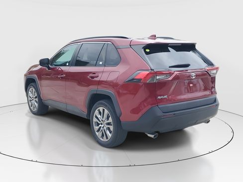 Certified 2022 Toyota RAV4 XLE Premium image 5