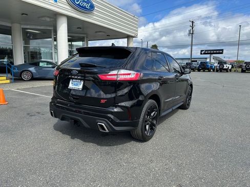 Used 2022 Ford Edge ST w/ Equipment Group 401A AWD/4WD image 2
