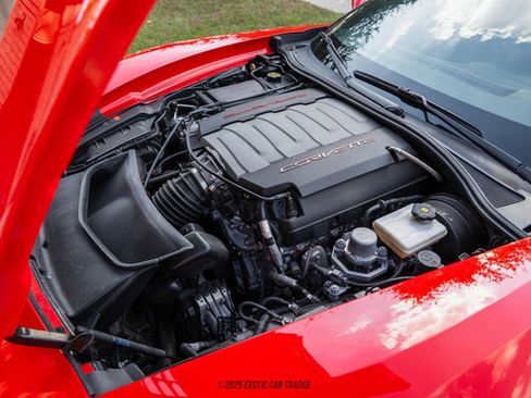 Used 2019 Chevrolet Corvette Stingray Coupe w/ Carbon Flash Badge Package image 25