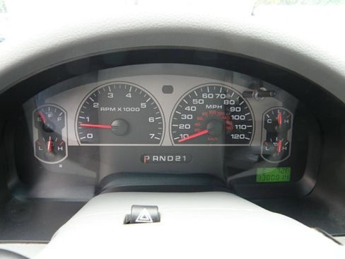 Used 2007 Ford F150 XLT image 12