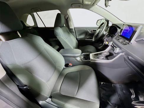 Certified 2025 Toyota RAV4 LE image 23