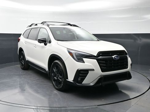 Used 2023 Subaru Ascent Onyx Edition Limited image 4