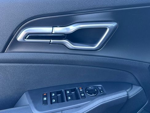 New 2026 Kia Sportage LX image 11