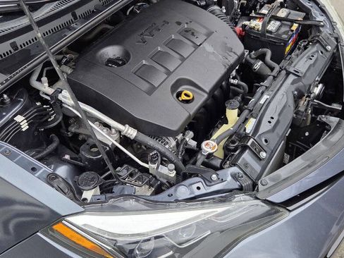 Used 2019 Toyota Corolla SE w/ SE Premium Package image 29