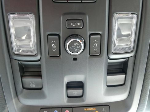 Certified 2023 Chevrolet Tahoe Z71 w/ Z71 Off-Road Package AWD/4WD image 31