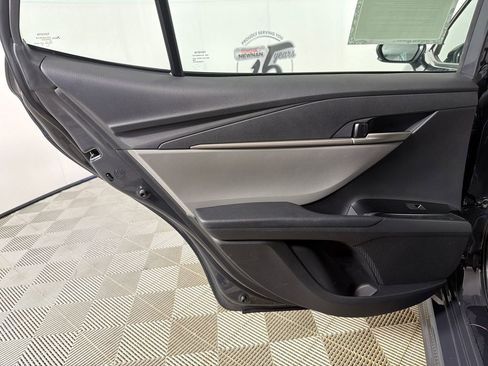Used 2025 Toyota Camry SE image 21