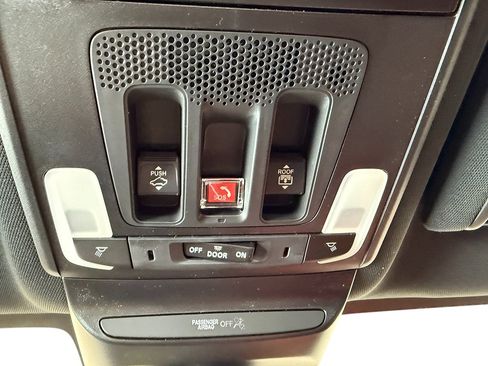 Used 2025 Acura ADX A-Spec image 28