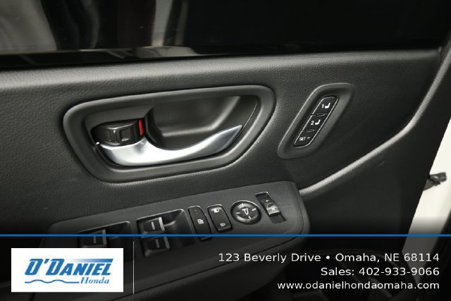 Used 2025 Honda Pilot EX-L image 24