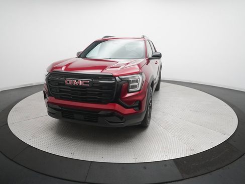 Used 2025 GMC Terrain Elevation w/ Black Edition image 31