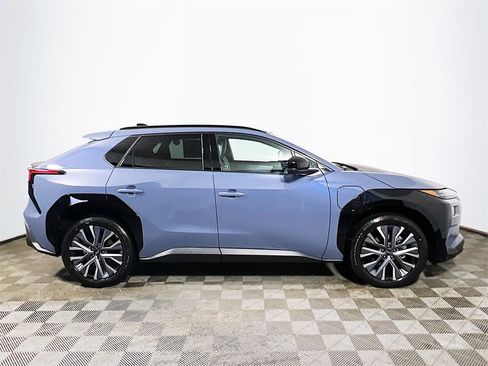 New 2026 Subaru Solterra Limited image 9