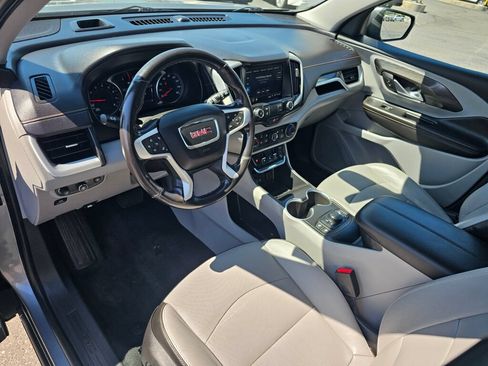 Used 2019 GMC Terrain SLT w/ Preferred Package AWD/4WD image 2