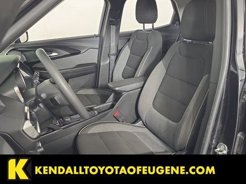 Used 2023 Chevrolet TrailBlazer LT w/ Convenience Package AWD/4WD image 22