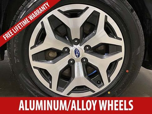 Used 2023 Subaru Forester Premium AWD/4WD image 6