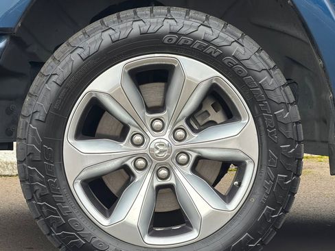 Used 2022 RAM 1500 Limited w/ Body Color Bumper Group image 26