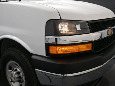 Used 2024 Chevrolet Express 2500 w/ Driver Convenience Package RWD image 13