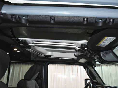Used 2024 Jeep Wrangler Unlimited Sahara AWD/4WD image 45