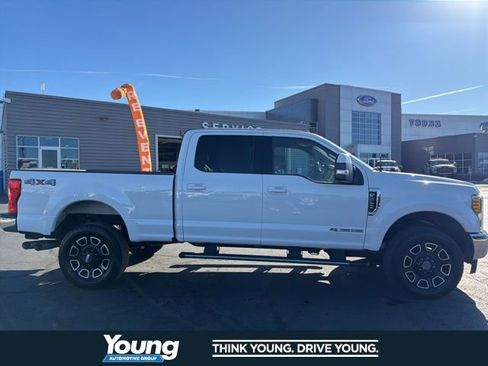 Used 2017 Ford F350 Lariat AWD/4WD image 9