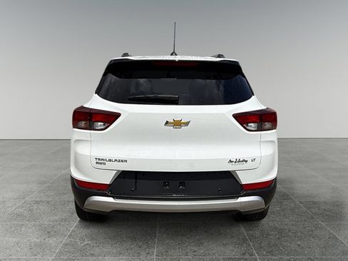 Used 2025 Chevrolet TrailBlazer LT w/ LT Cold Weather Package AWD/4WD image 4