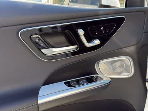 Used 2026 Mercedes-Benz GLC 300 4MATIC image 15