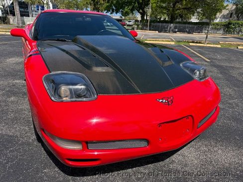 Used 1999 Chevrolet Corvette Coupe w/ Performance Handling Pkg RWD image 15