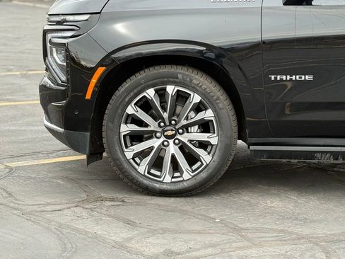 Used 2025 Chevrolet Tahoe High Country image 8