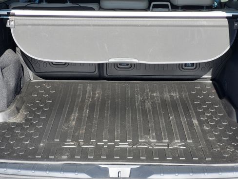 Certified 2025 Subaru Outback Limited image 31