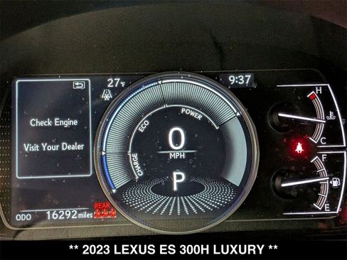 Used 2023 Lexus ES 300h w/ Accessory Package (Z2) image 23