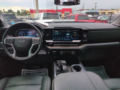 Used 2023 Chevrolet Silverado 1500 RST w/ Rally Edition AWD/4WD image 12