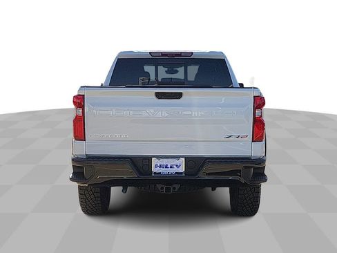 Used 2025 Chevrolet Silverado 1500 ZR2 w/ Technology Package image 7