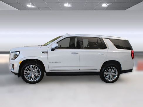 Used 2021 GMC Yukon Denali w/ Denali Premium Package image 2
